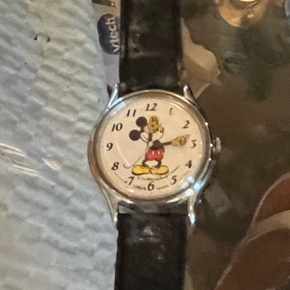 Lortus brand Mickey Mouse watch (#28)